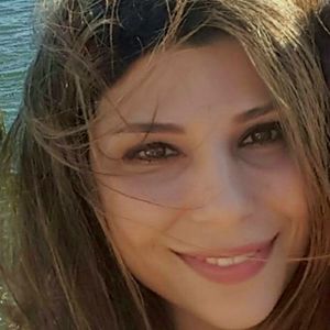 Meet your Posher, Azadeh